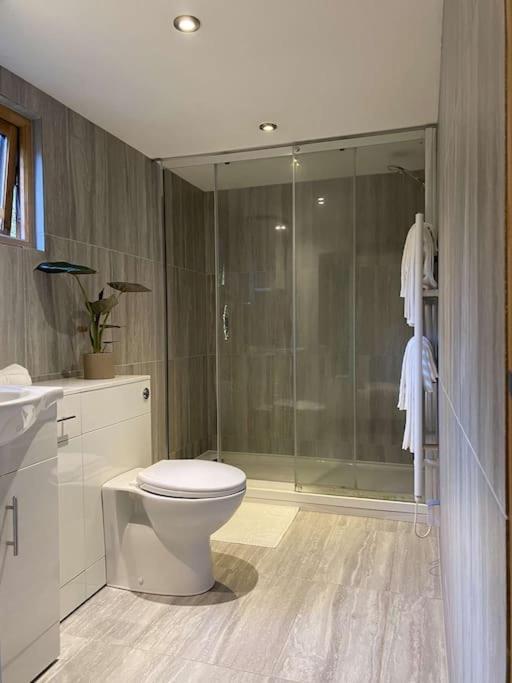 Cosy 1 Bedroom Country Lodge With Free Parking Watlington  Esterno foto